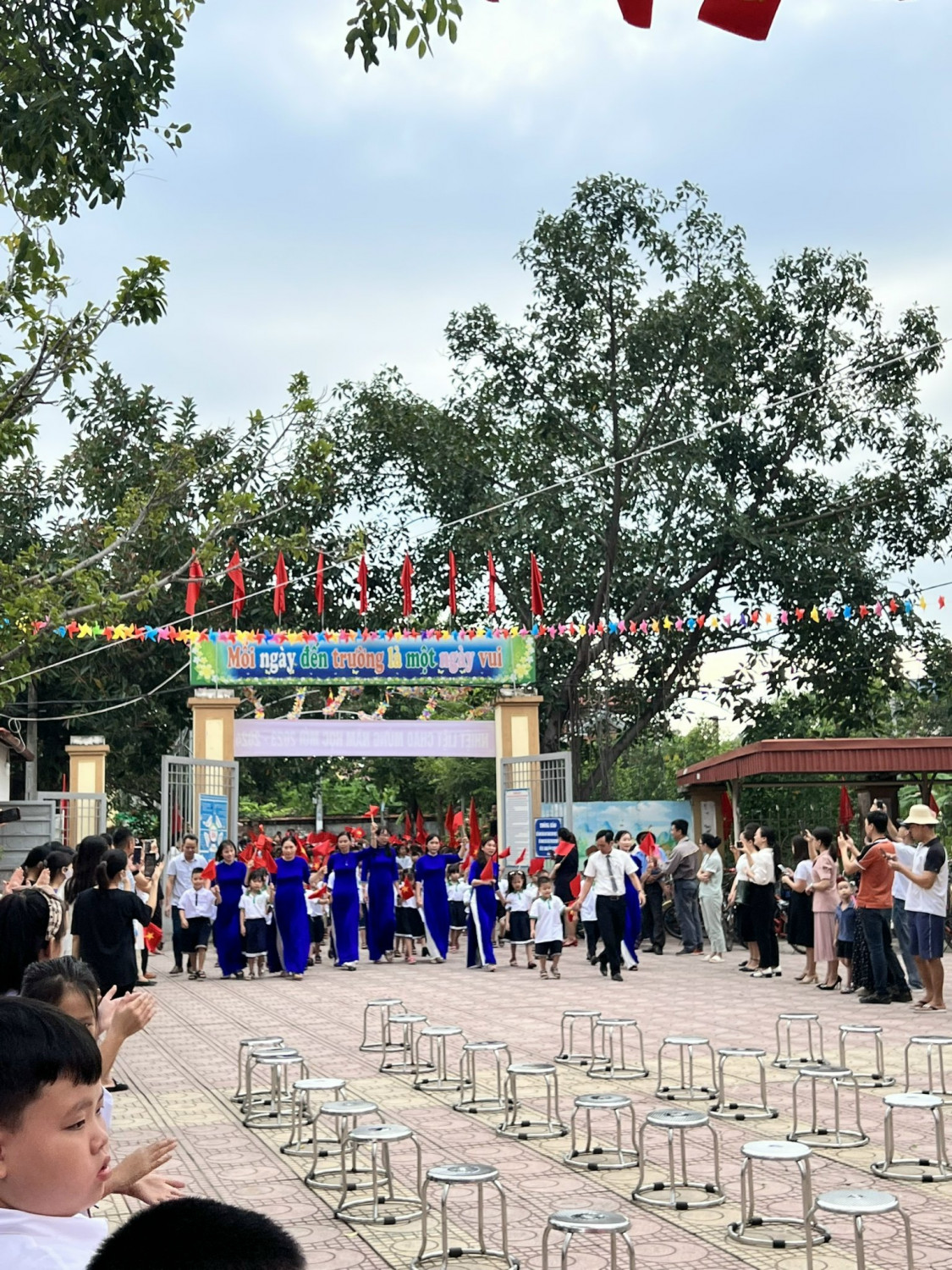 Đón hs lớp 2